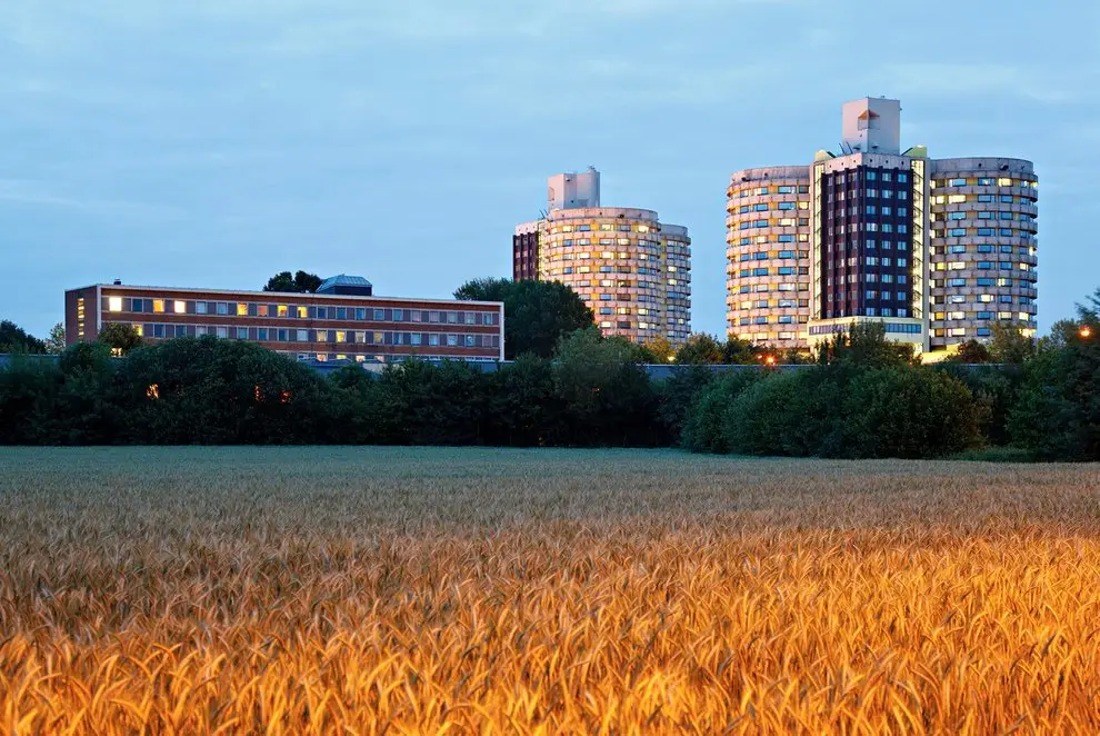 Gebäude und Liegenschaften